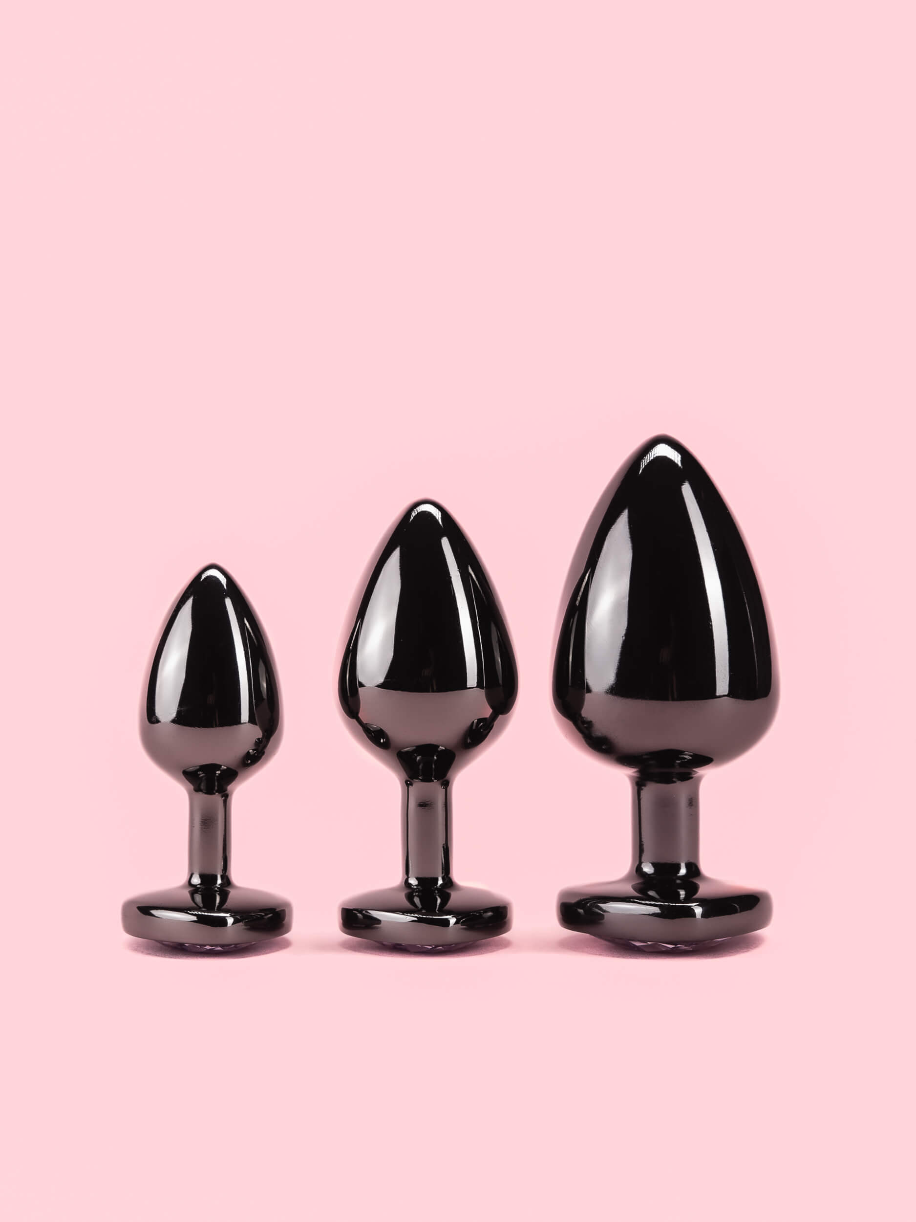 Black Heart Butt Plug cu Diamant 3 Marimi image 4