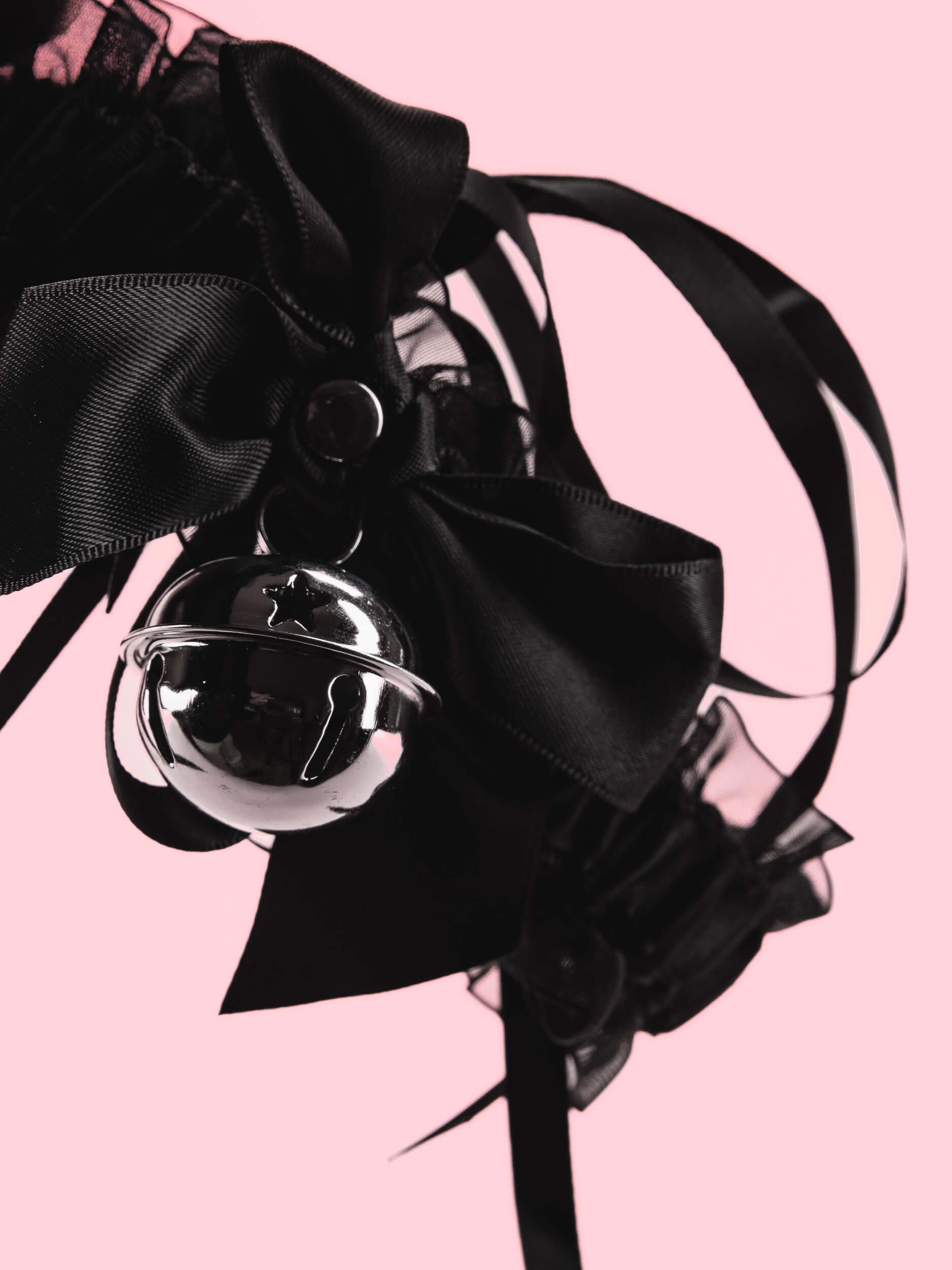 Choker Maid din Satin cu Clopotel image 2
