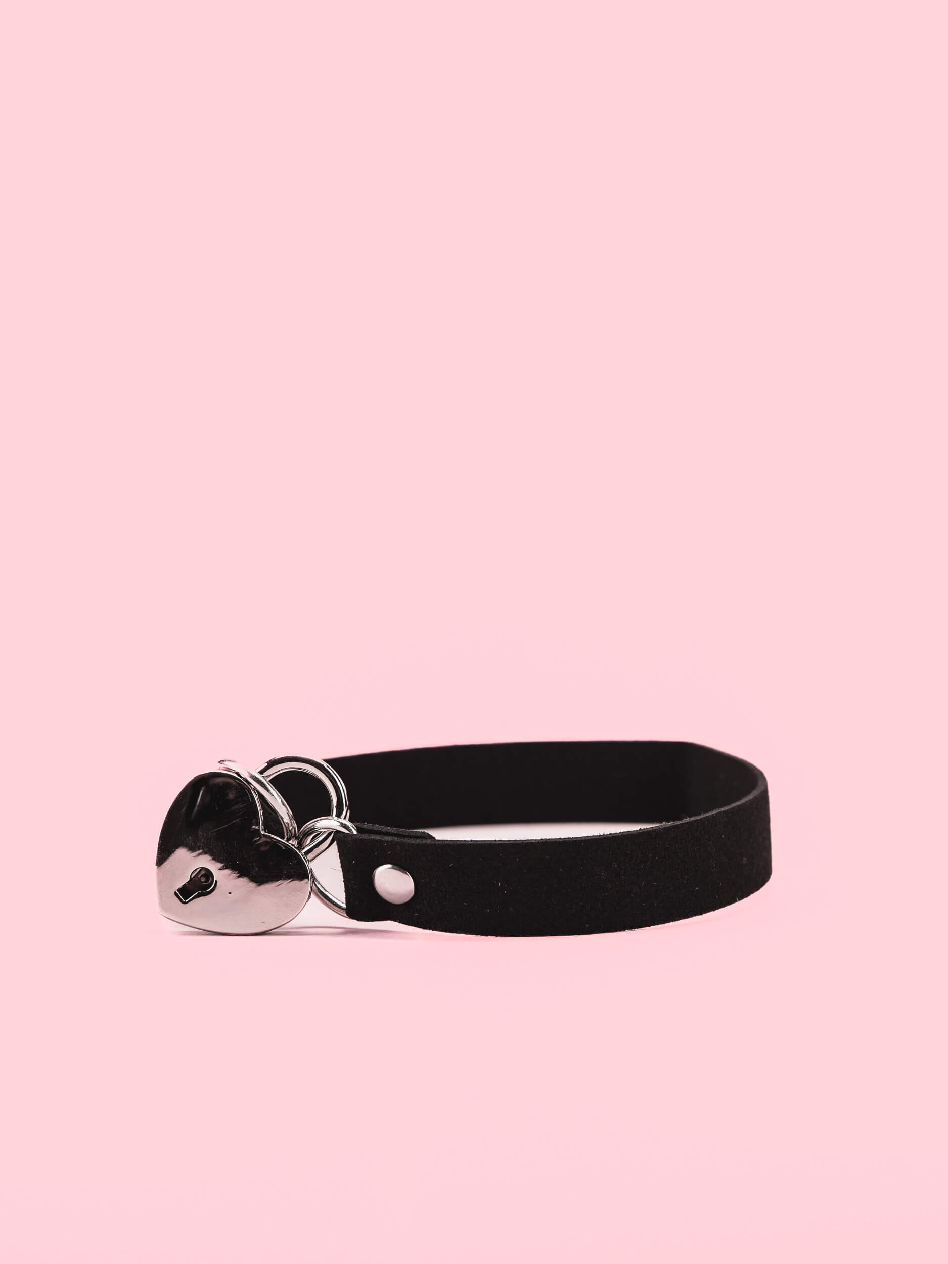 Choker cu Lacat in Forma de Inima image 2