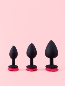 Butt Plug din Silicon Negru cu Trandafir image 6