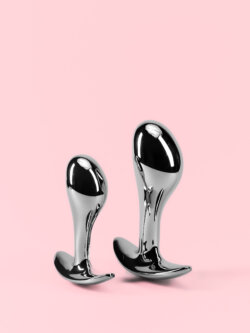 Butt Plug din Metal cu Design Curbat image 4