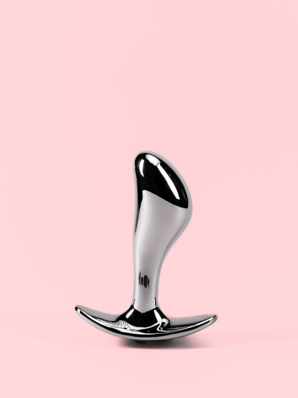 Butt Plug din Metal cu Design Curbat